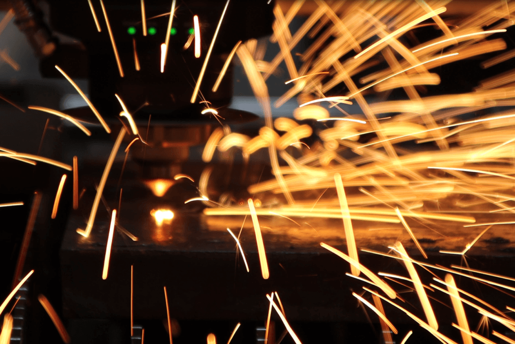 2025 How To Choose A Suitable Laser Power for Your Fiber Laser Cutting Machine 3 fiber laser cutting machine 1